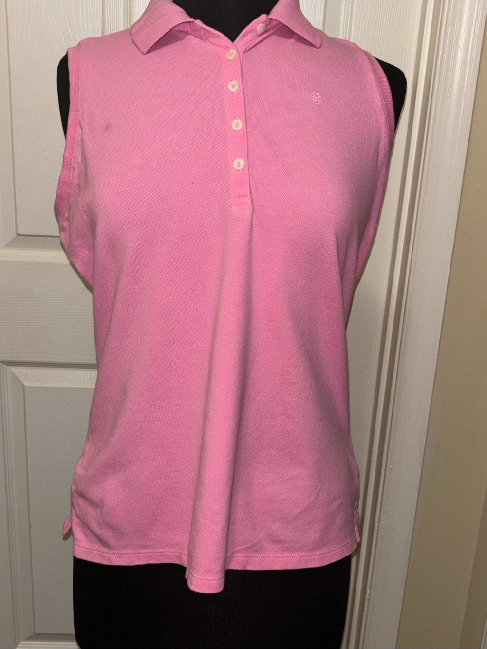 Izod Women's Y2K Pink  Sleeveless Polo Shirt - Size Medium